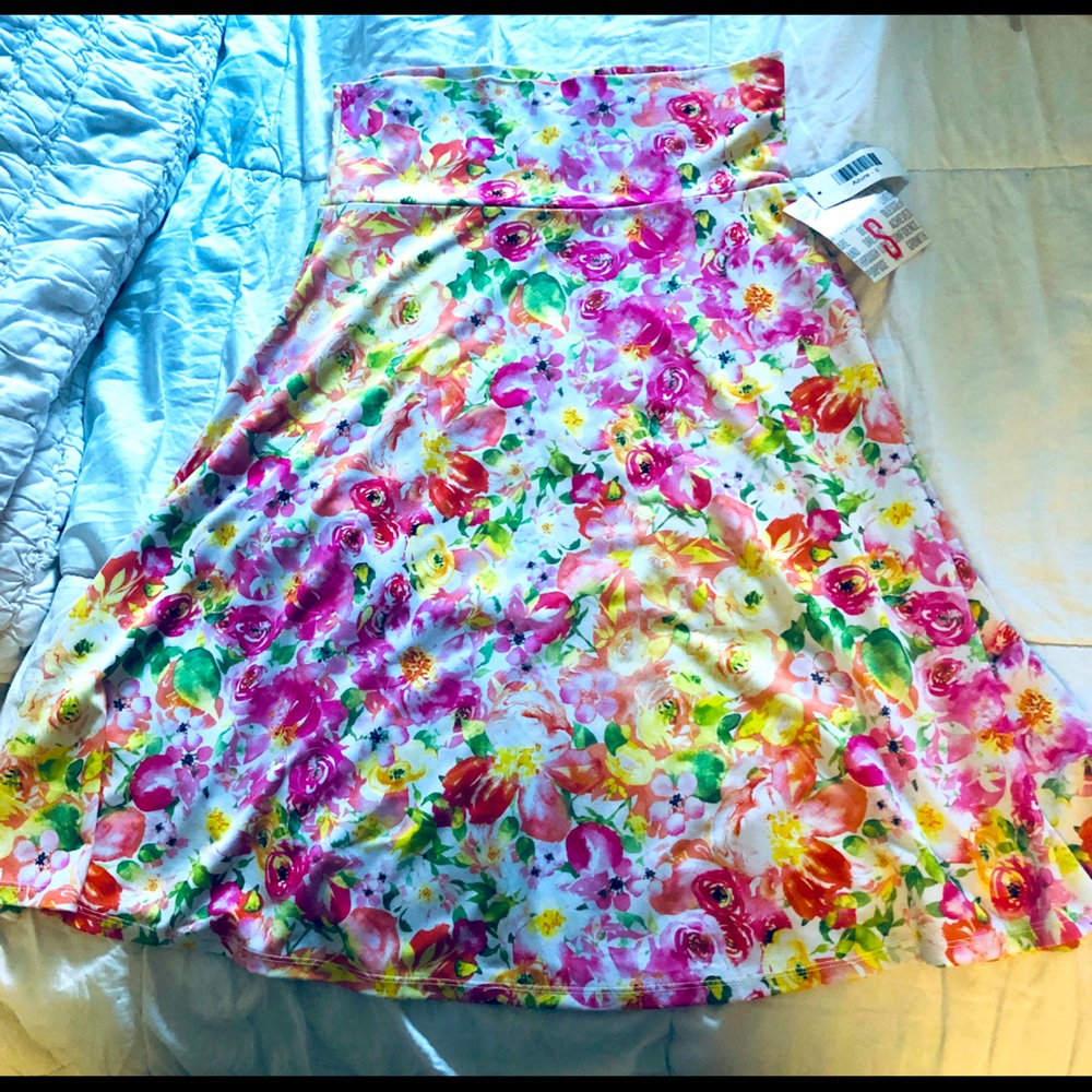 LuLuRoe NWT Azure small skirt